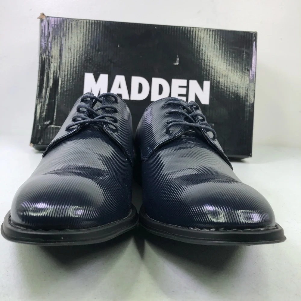 STEVE Madden Crakke Navy Patent Leather Shoes